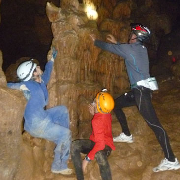 Cova d'Anes - espeleologia - guies la vall