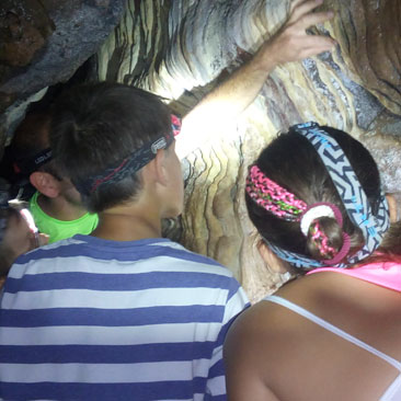 Ascencio montcau i cova simanya - espeleologia - guies la vall