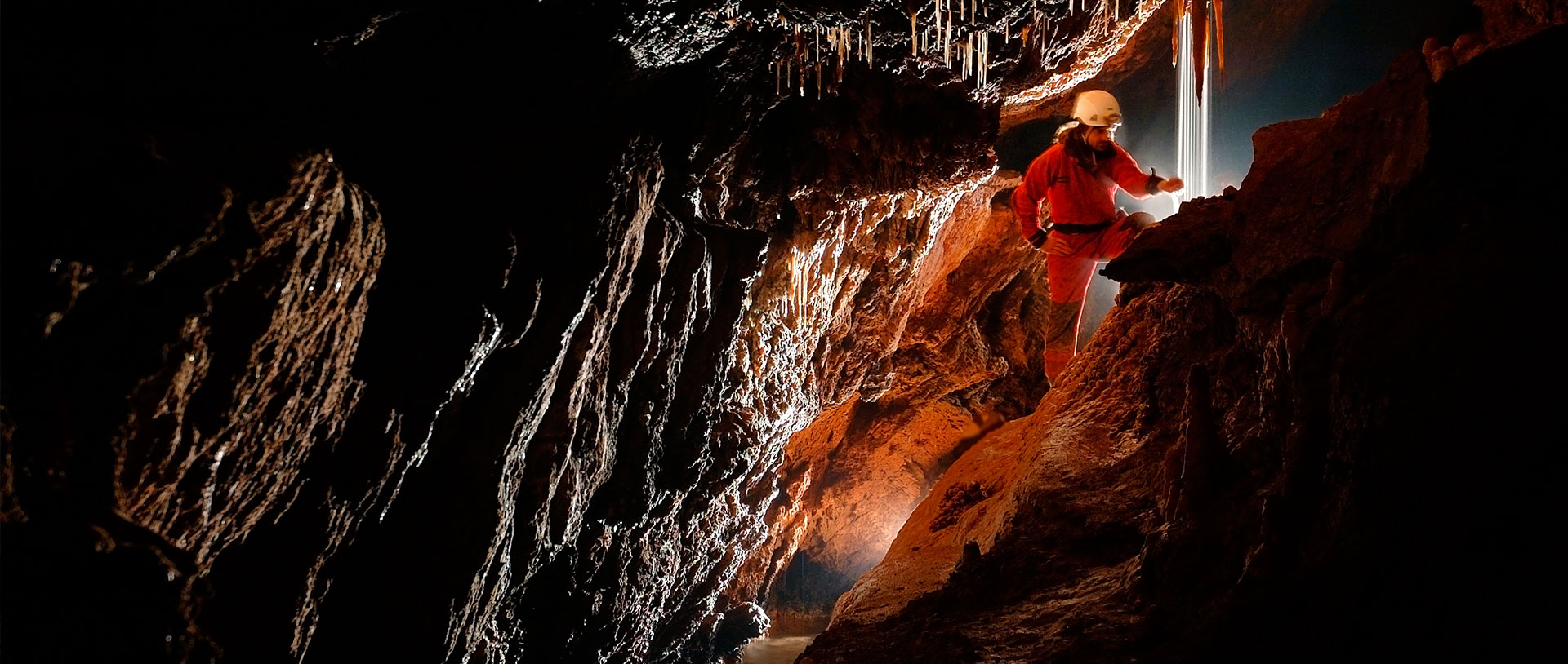 espeleologia-guies-la-vall-outdoor